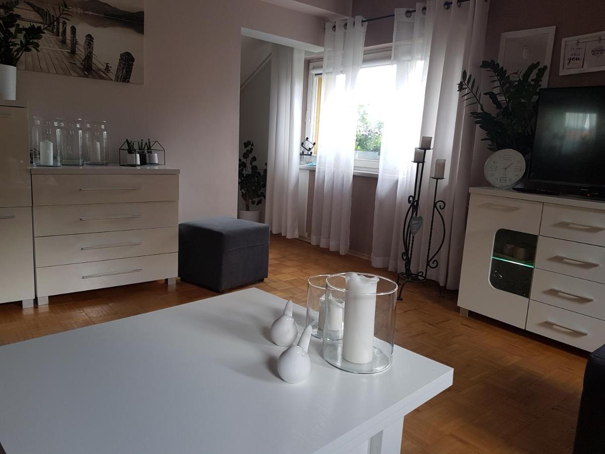 Wczasowisko Karola Apartment Lubomierz  Luaran gambar